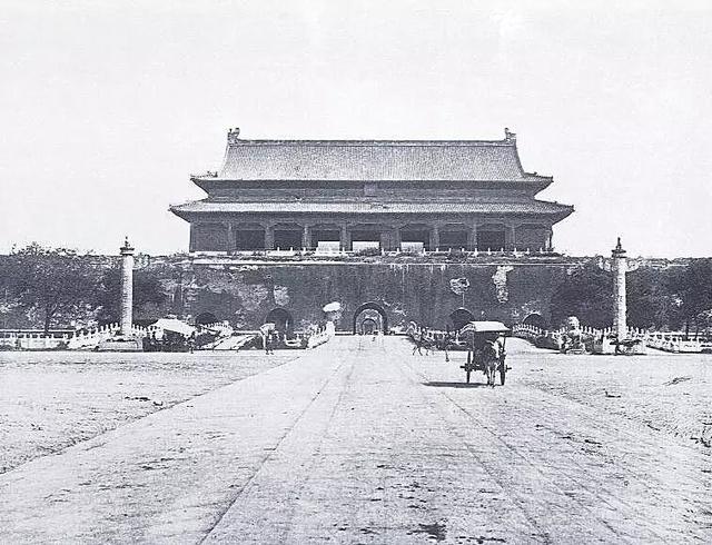 一位日本摄影师镜头下的清末皇城旧影（续篇）